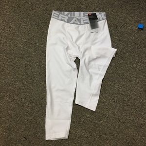 Under Armor Size medium white heat great leggings